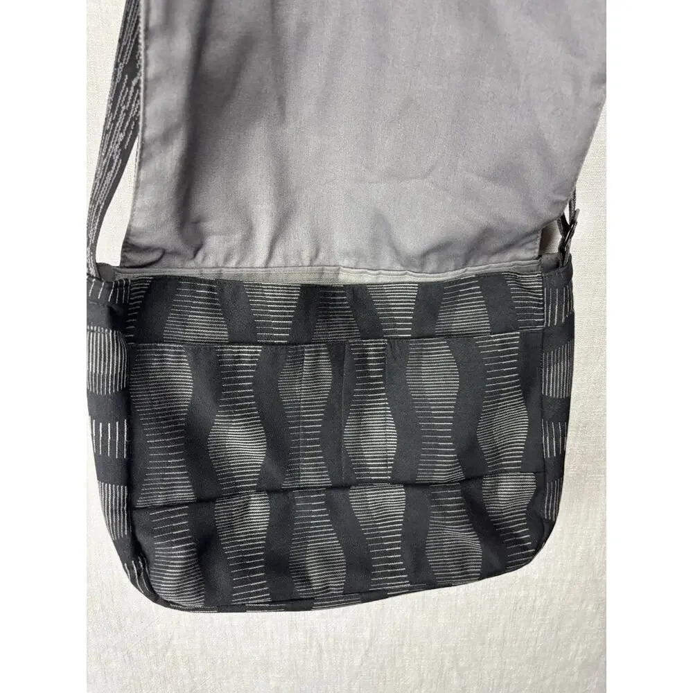 Maruca Handmade Messenger Bag Abstract Pattern Shoulder Strap Black Gray